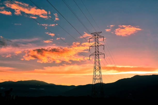 Erot ristikkotornin ja monopolin välillä